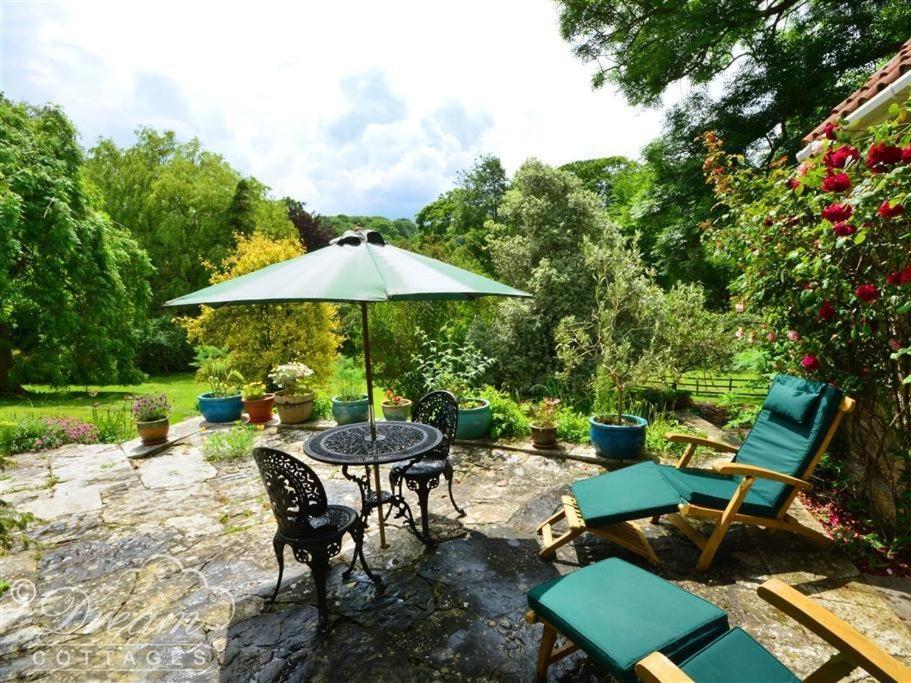 Sixpenny Cottage Upwey Extérieur photo